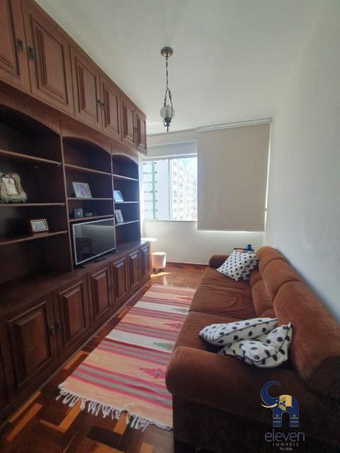 Apartamento à venda com 4 quartos, 135m² - Foto 9