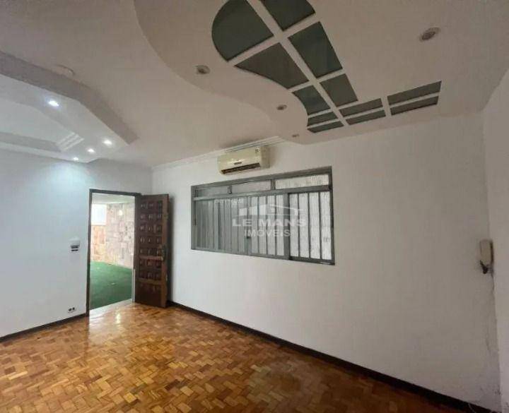 Casa para alugar com 3 quartos, 210m² - Foto 5