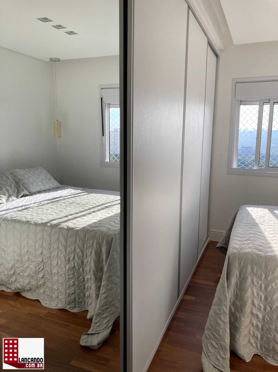 Apartamento à venda com 3 quartos, 105m² - Foto 2