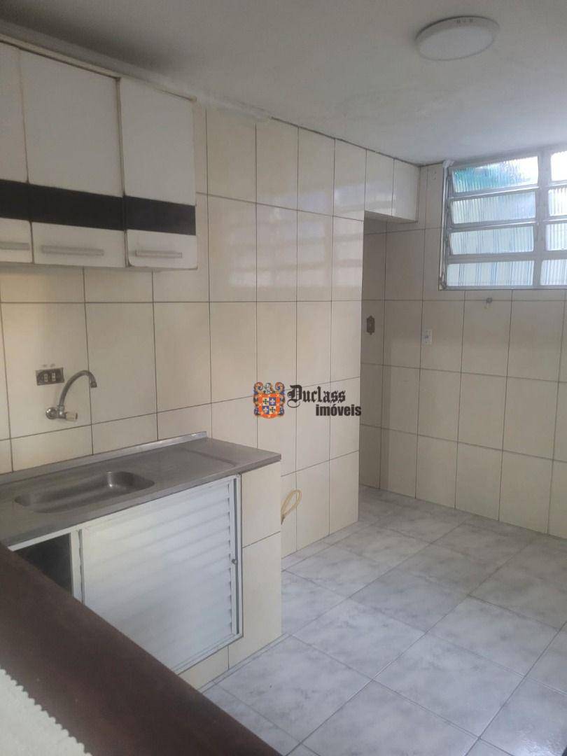 Casa à venda com 3 quartos, 200m² - Foto 7