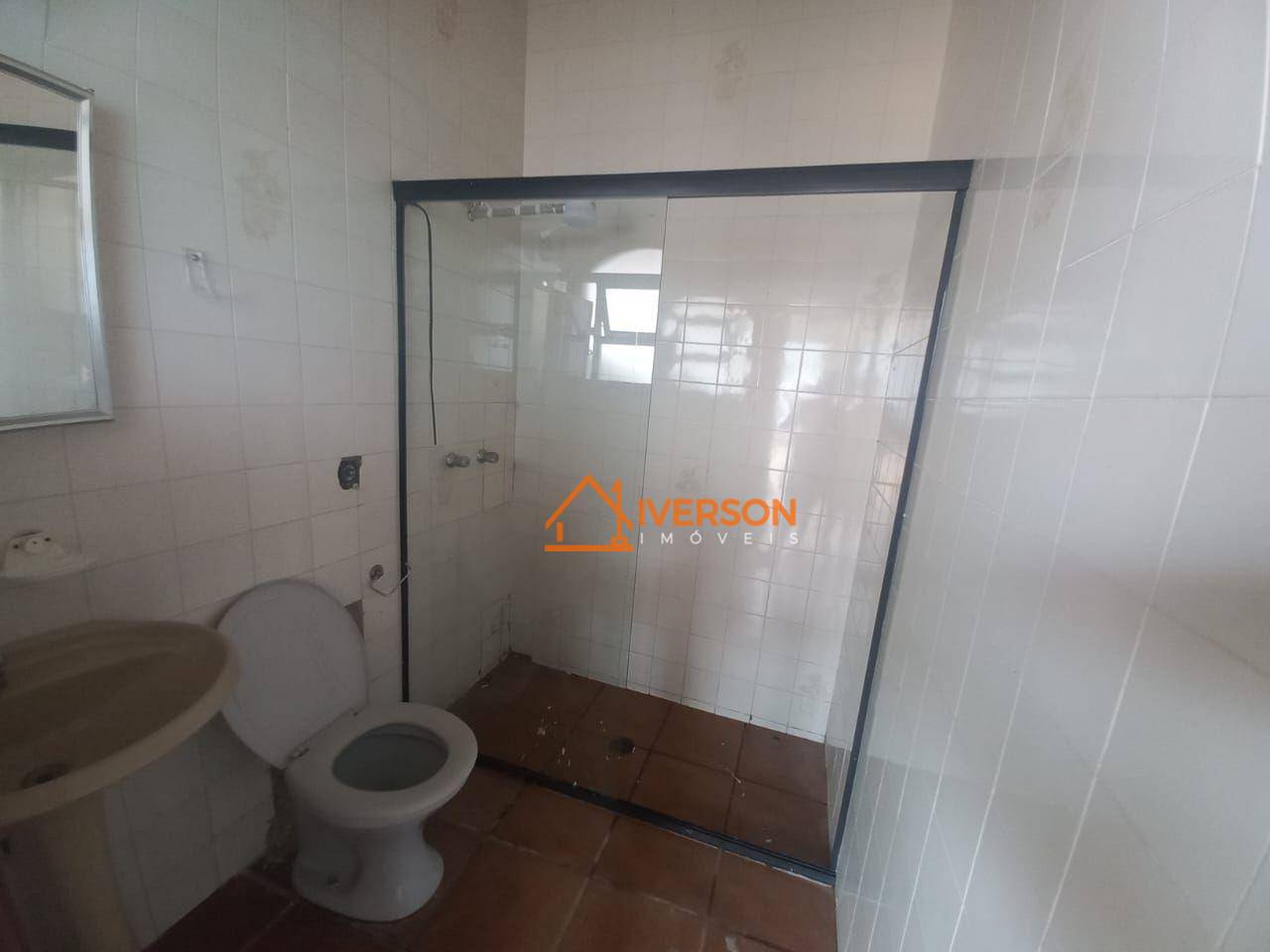 Sobrado à venda com 5 quartos, 300m² - Foto 18