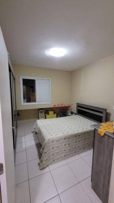 Apartamento à venda com 2 quartos, 63m² - Foto 13