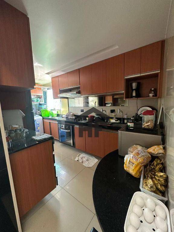 Apartamento à venda com 2 quartos, 72m² - Foto 8