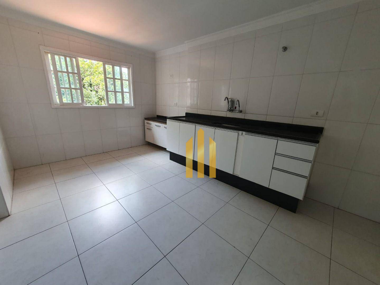 Sobrado à venda com 4 quartos, 400m² - Foto 3