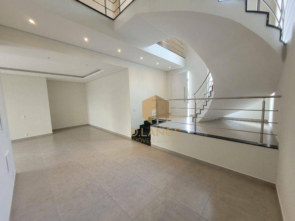 Casa de Condomínio à venda com 3 quartos, 236m² - Foto 3