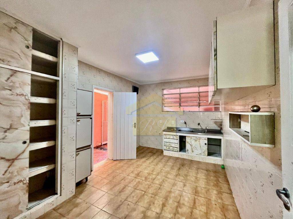 Sobrado para alugar com 3 quartos, 200m² - Foto 4