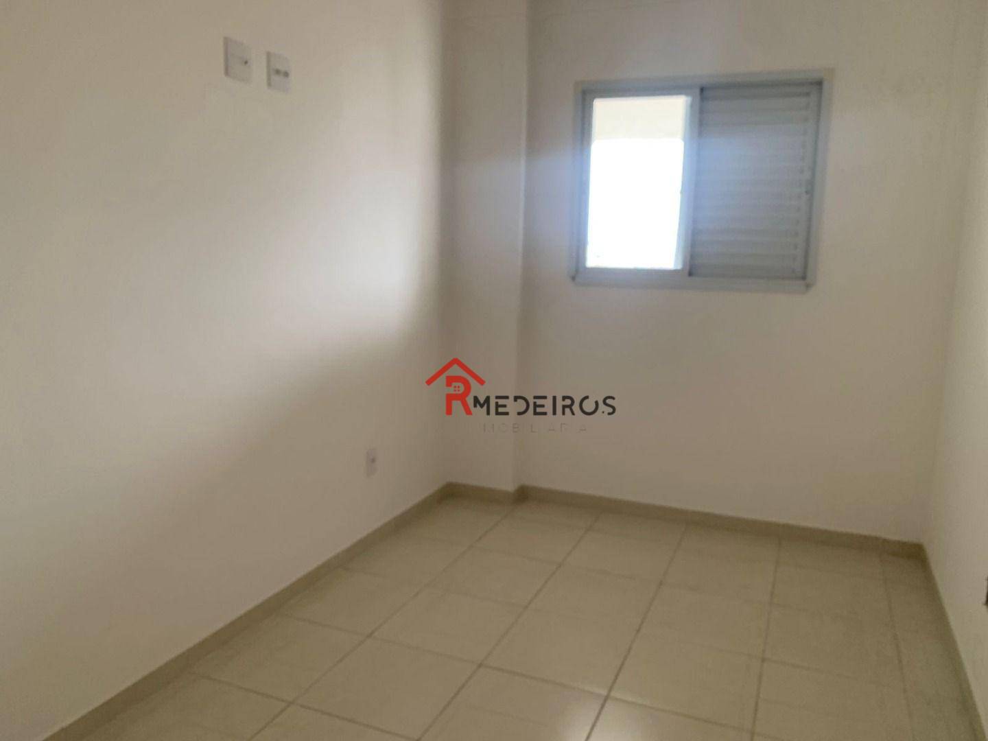 Apartamento à venda com 2 quartos, 70m² - Foto 10