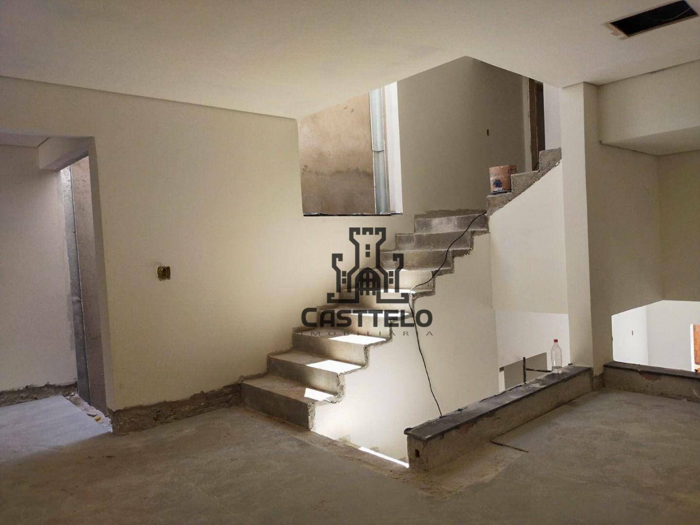 Sobrado à venda com 3 quartos, 205m² - Foto 2