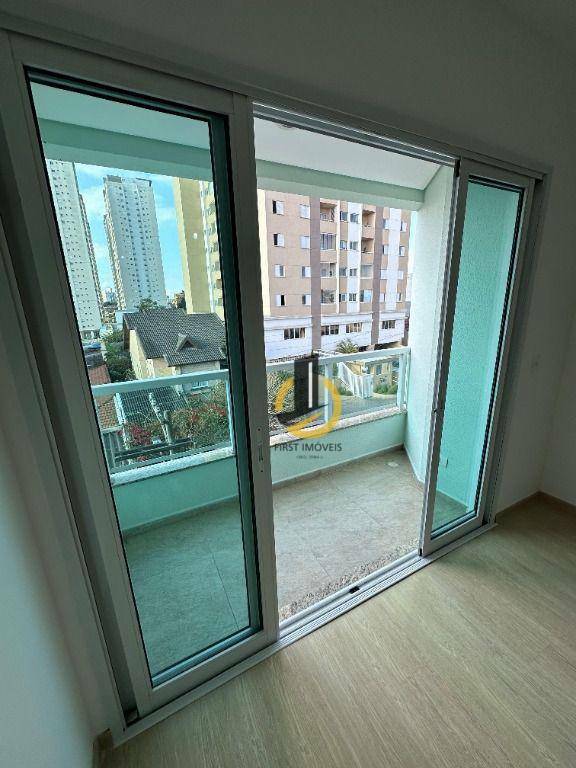 Apartamento à venda com 2 quartos, 75m² - Foto 2