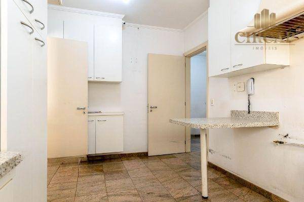 Apartamento à venda com 2 quartos, 214m² - Foto 8