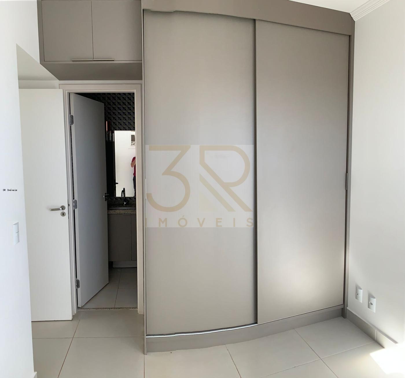 Apartamento à venda com 2 quartos, 61m² - Foto 1