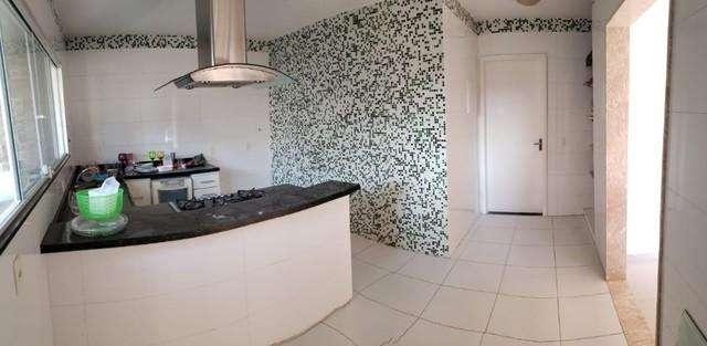 Casa de Condomínio para alugar com 4 quartos, 300m² - Foto 4