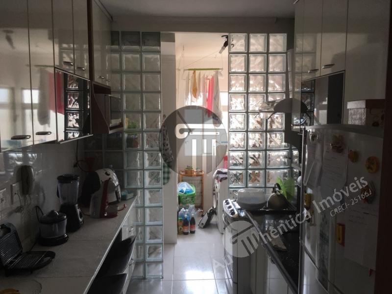 Apartamento à venda com 2 quartos, 60m² - Foto 2