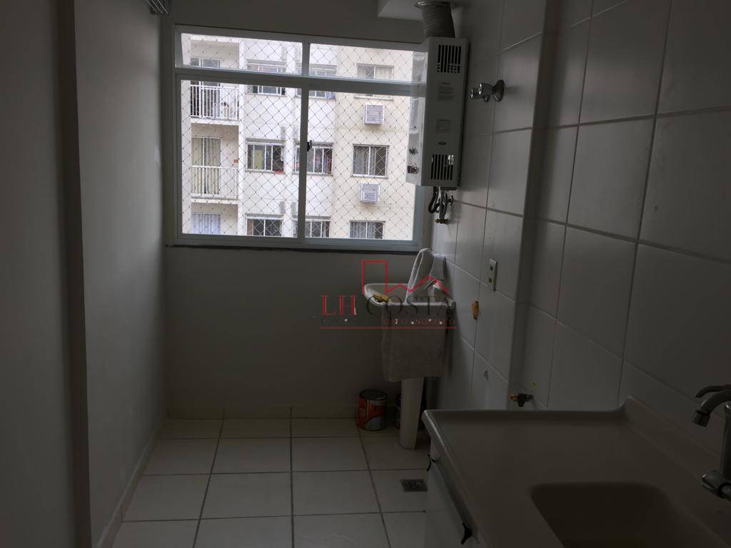 Apartamento à venda com 2 quartos, 60m² - Foto 10