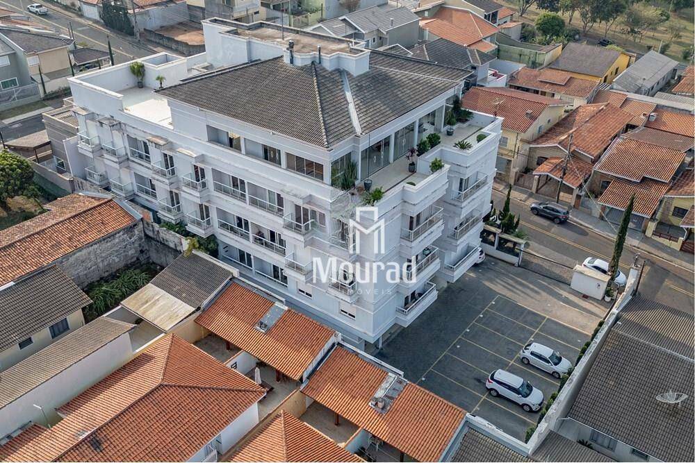 Apartamento à venda com 3 quartos, 121m² - Foto 2