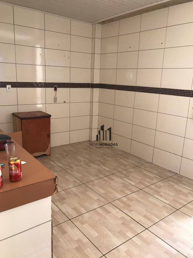 Casa à venda com 4 quartos, 180m² - Foto 12