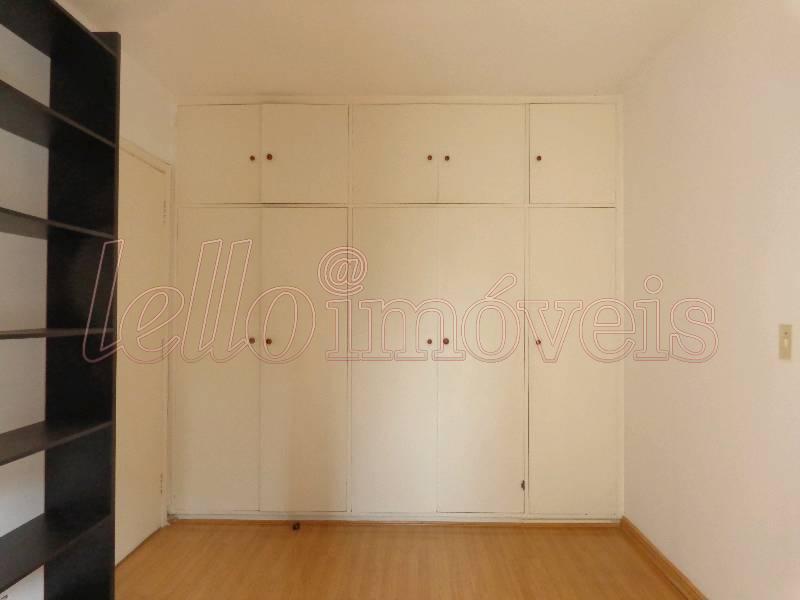 Apartamento para alugar com 3 quartos, 110m² - Foto 12