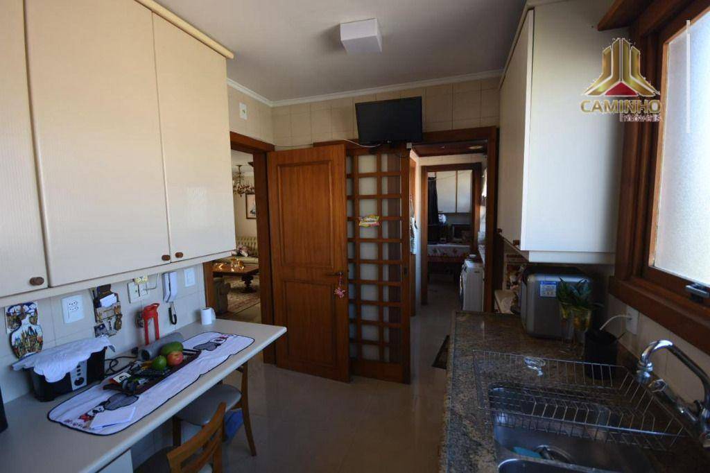 Apartamento à venda com 3 quartos, 122m² - Foto 8