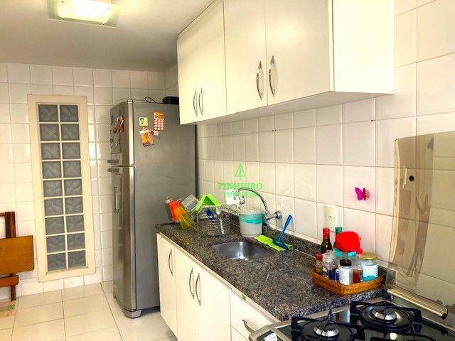 Apartamento à venda com 3 quartos, 105m² - Foto 3