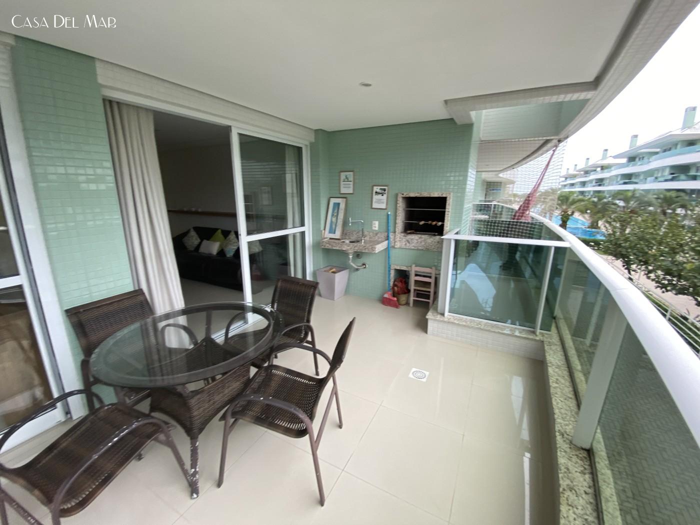 Apartamento à venda com 3 quartos, 135m² - Foto 1
