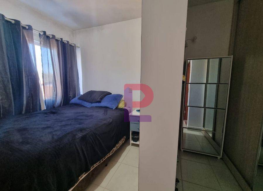 Casa à venda com 2 quartos, 80m² - Foto 12