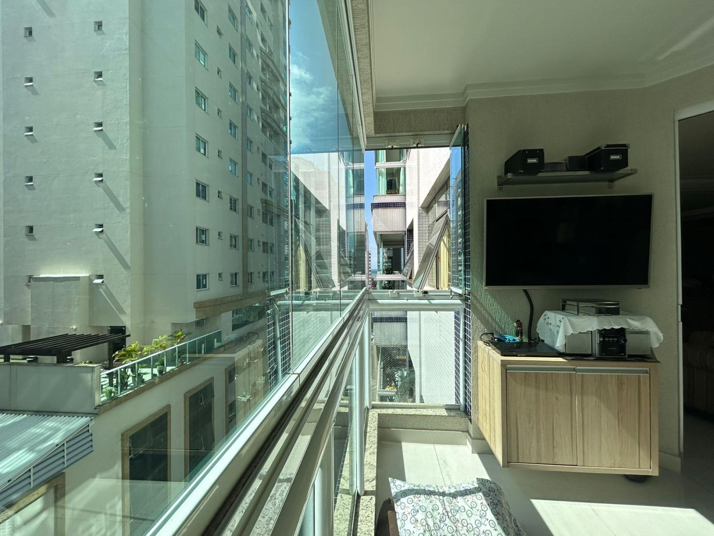 Apartamento à venda com 3 quartos, 133m² - Foto 10