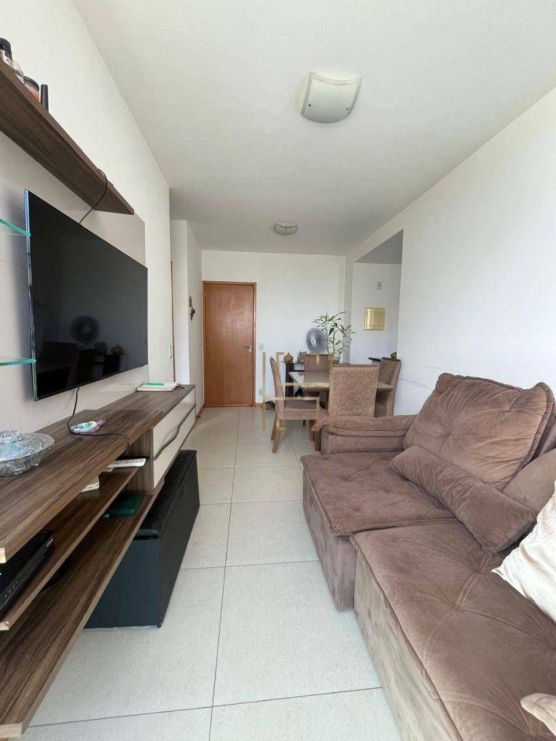 Apartamento à venda com 2 quartos, 55m² - Foto 2