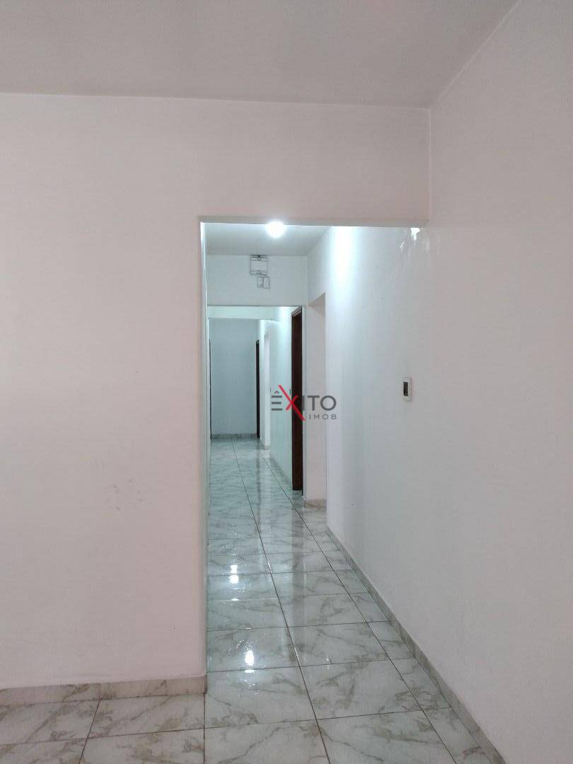 Casa para alugar com 3 quartos, 500m² - Foto 20