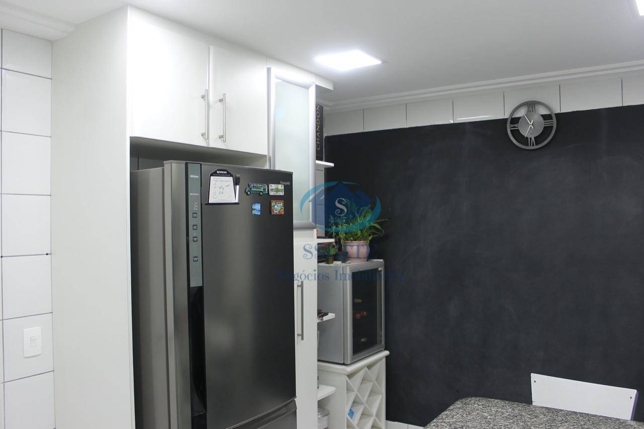 Apartamento à venda com 3 quartos, 125m² - Foto 23