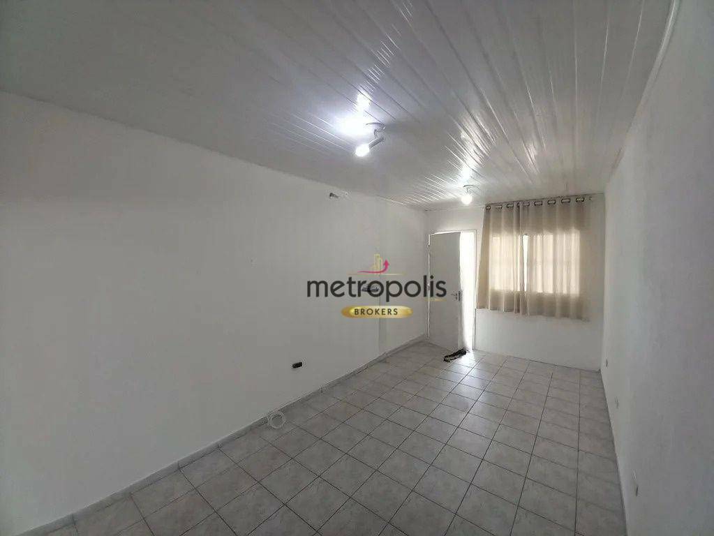 Casa à venda com 3 quartos, 108m² - Foto 1