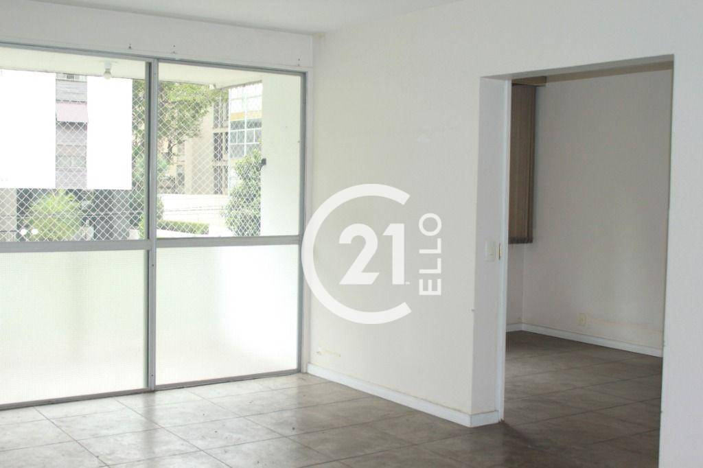 Apartamento à venda com 3 quartos, 150m² - Foto 2