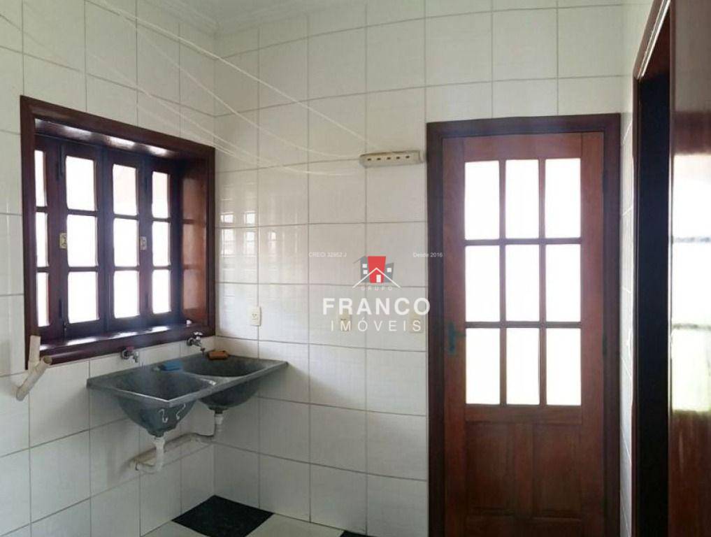 Casa de Condomínio à venda com 4 quartos, 290m² - Foto 25