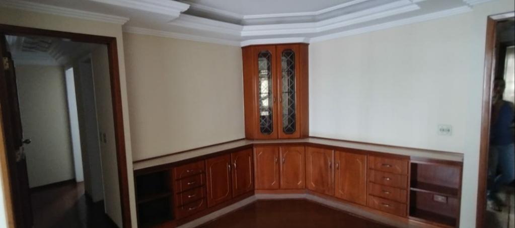 Apartamento para alugar com 3 quartos, 85m² - Foto 13