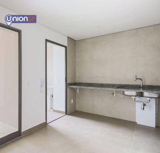 Apartamento à venda com 4 quartos, 216m² - Foto 18