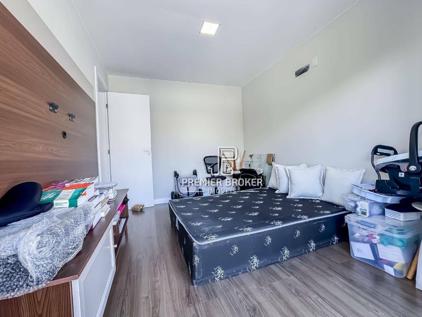Casa de Condomínio à venda com 4 quartos, 204m² - Foto 10