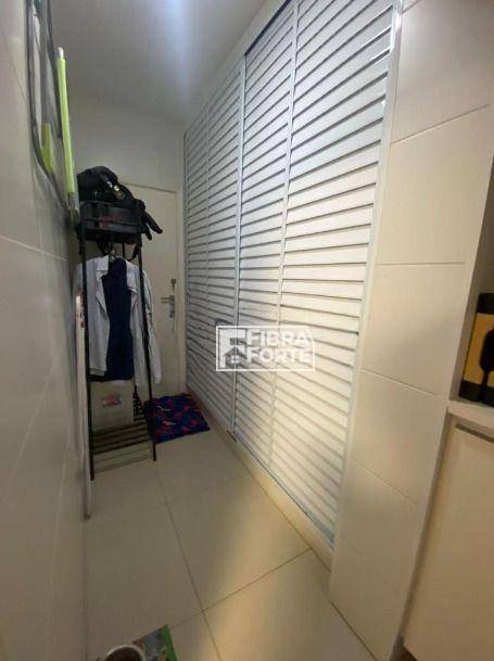 Apartamento à venda com 3 quartos, 98m² - Foto 24