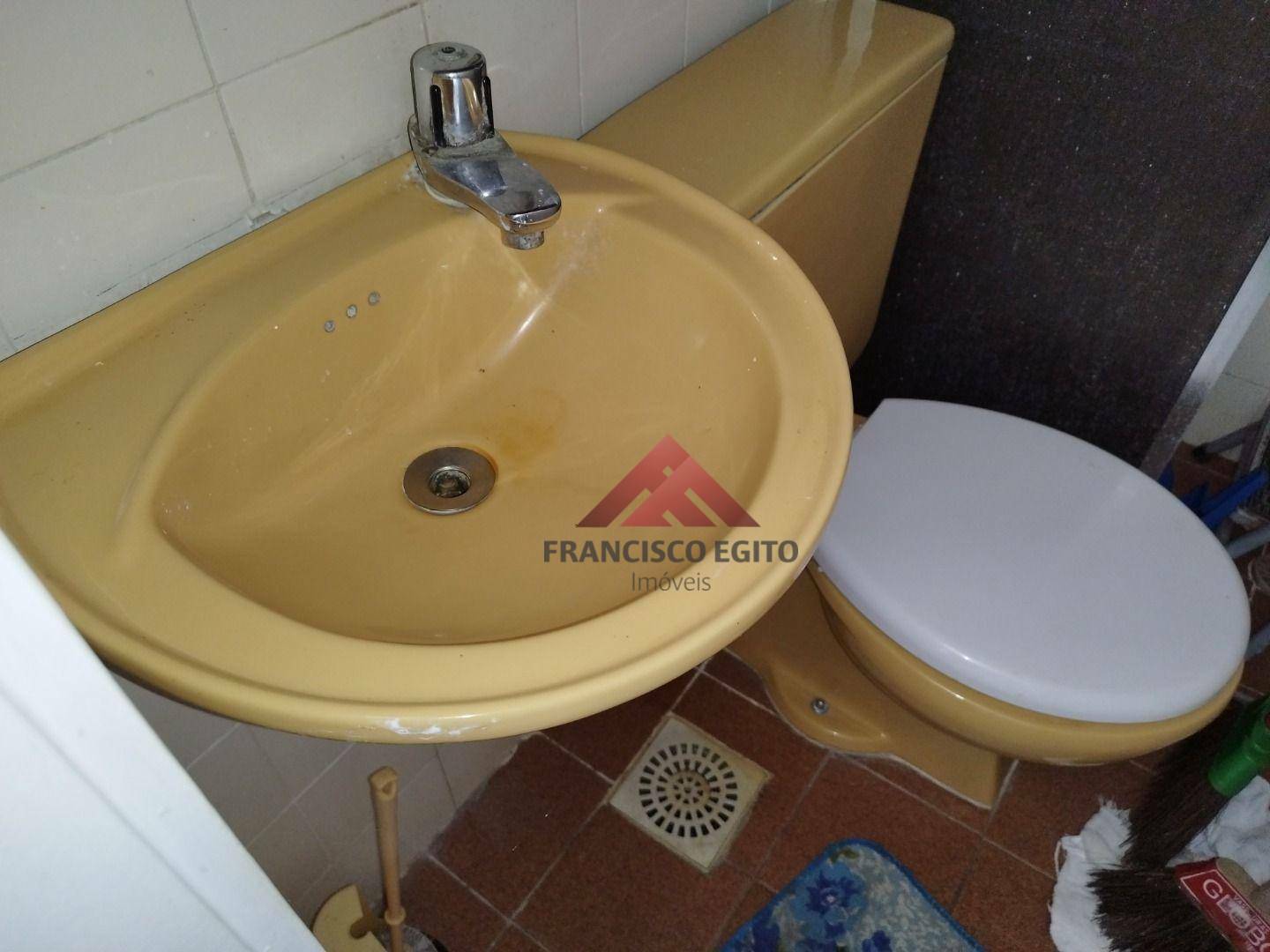 Apartamento à venda com 2 quartos, 75m² - Foto 17