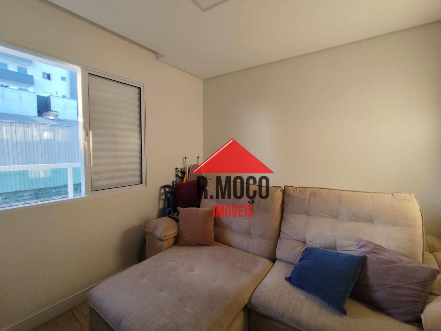 Apartamento à venda com 2 quartos, 40m² - Foto 20