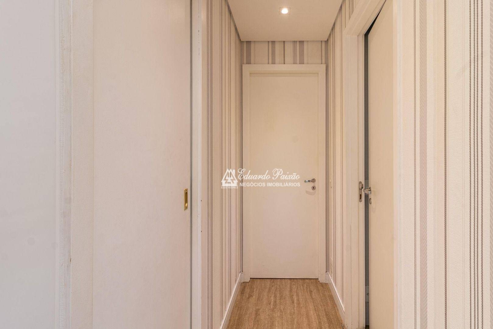 Apartamento à venda com 3 quartos, 168m² - Foto 31