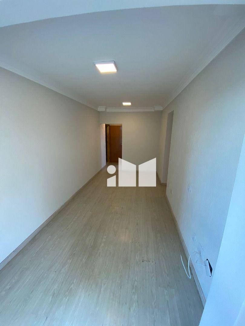 Apartamento à venda com 3 quartos, 87m² - Foto 11