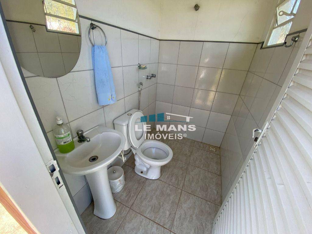 Chácara à venda com 3 quartos, 254m² - Foto 29