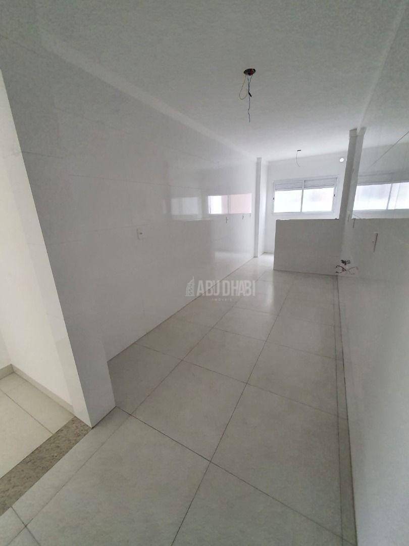 Apartamento à venda com 3 quartos, 133m² - Foto 3