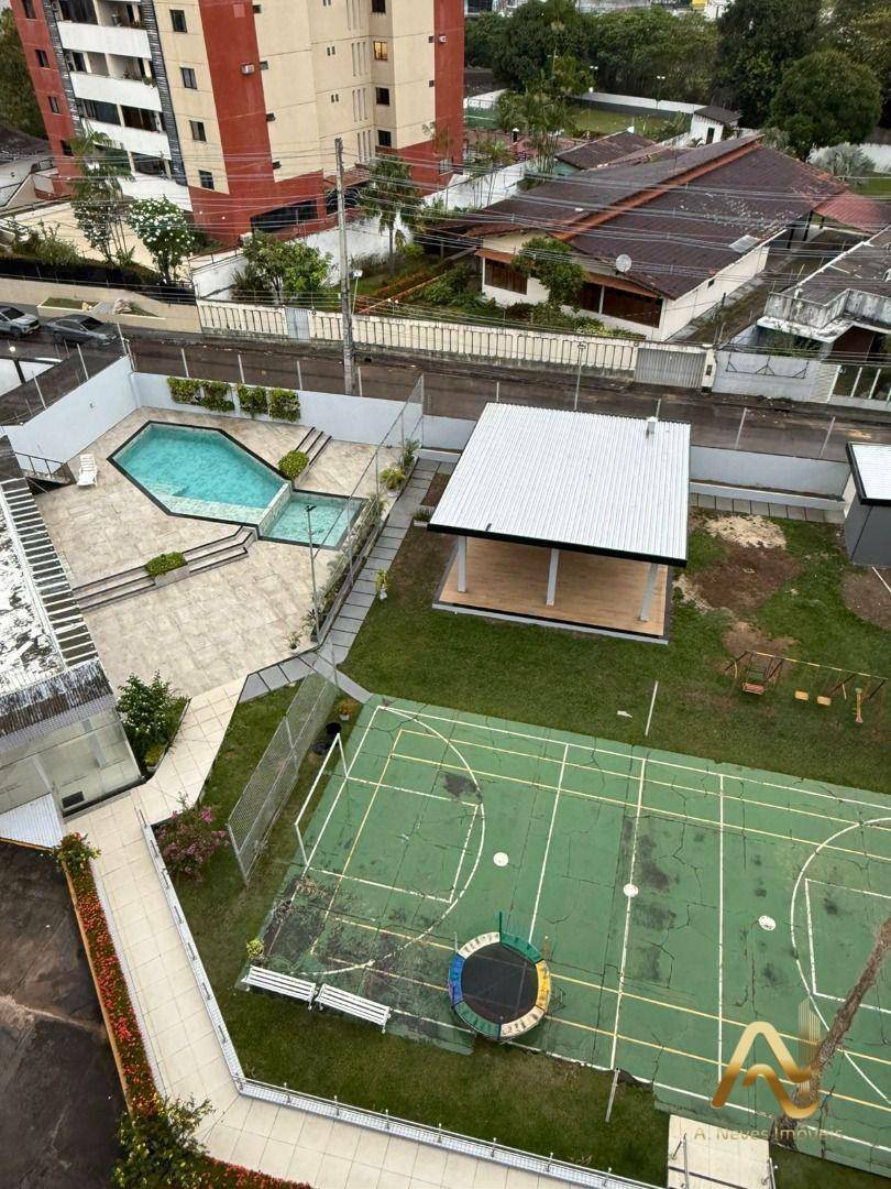 Apartamento à venda com 3 quartos, 185m² - Foto 4