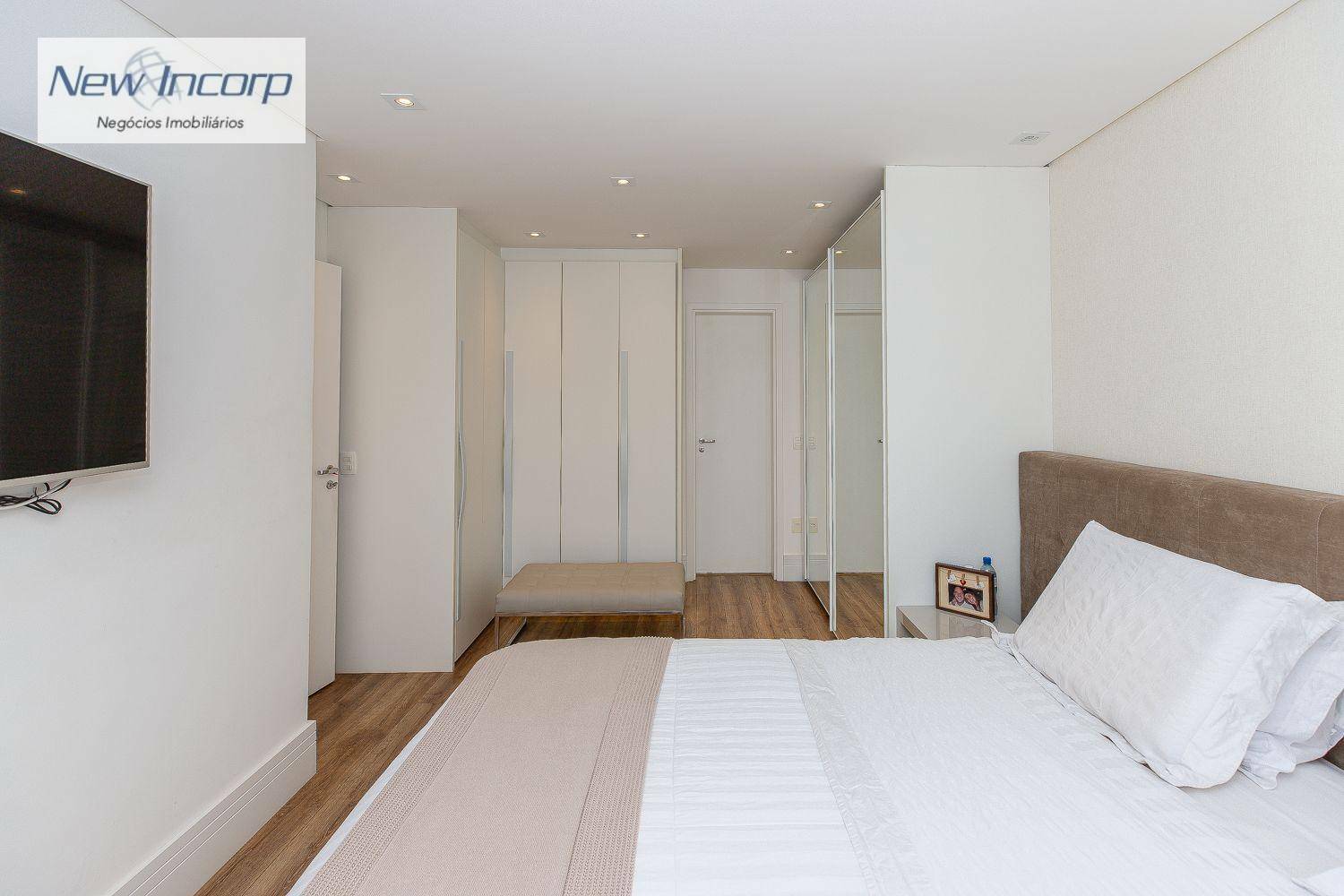 Apartamento à venda com 3 quartos, 204m² - Foto 21