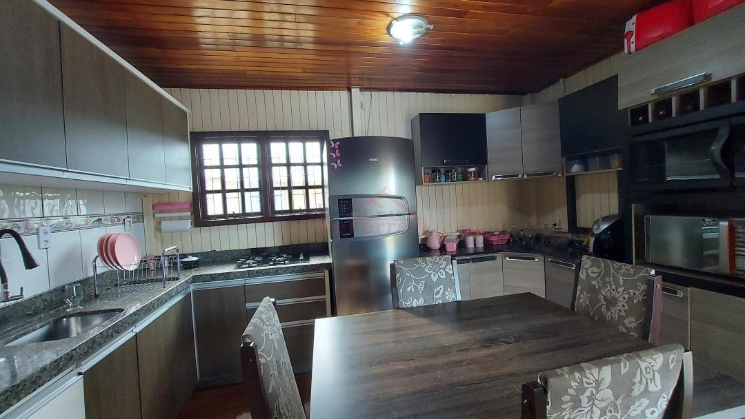 Casa à venda com 3 quartos, 65m² - Foto 3