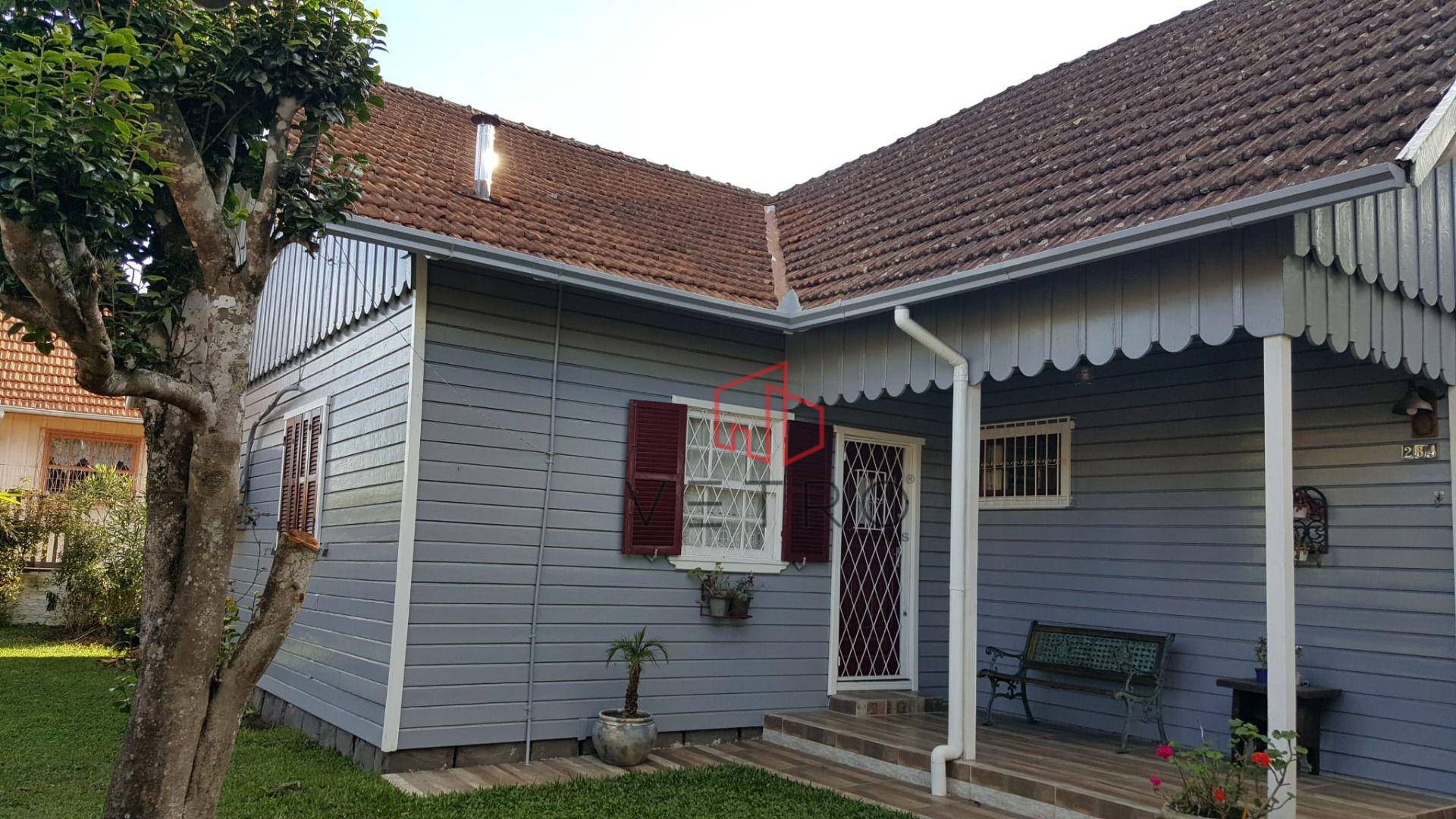 Casa, 5 quartos, 210 m² - Foto 1