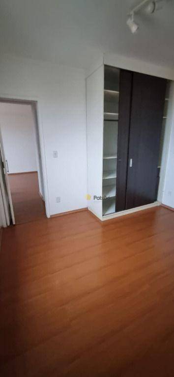 Apartamento à venda com 2 quartos, 62m² - Foto 10