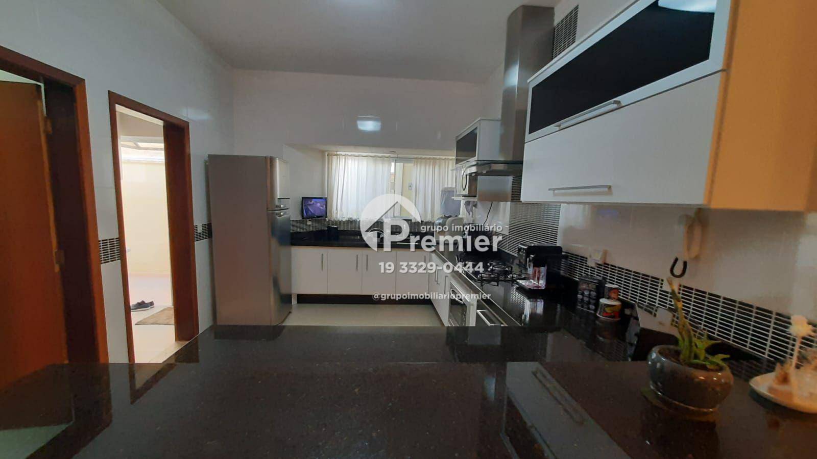 Casa à venda com 3 quartos, 178m² - Foto 14