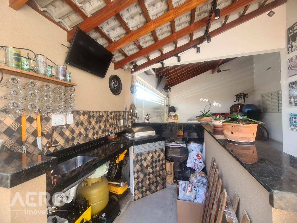 Casa à venda com 3 quartos, 120m² - Foto 14