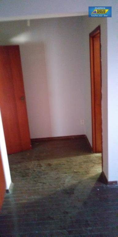 Apartamento à venda com 3 quartos, 180m² - Foto 8